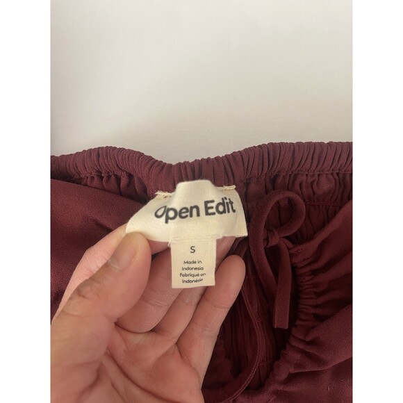 Open Edit Ruched Long Sleeve Keyhole Crop Top Burgundy Tannin S‎ - Picture 4 of 10